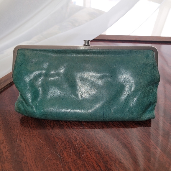 Hobo Lauren clutch wallet - Picture 2 of 10